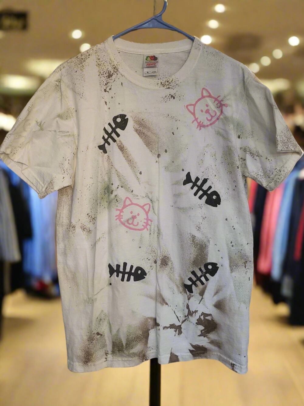 Vintage Custom Cat and Fishbones Sequin White Ladies Medium T-Shirt Cotton